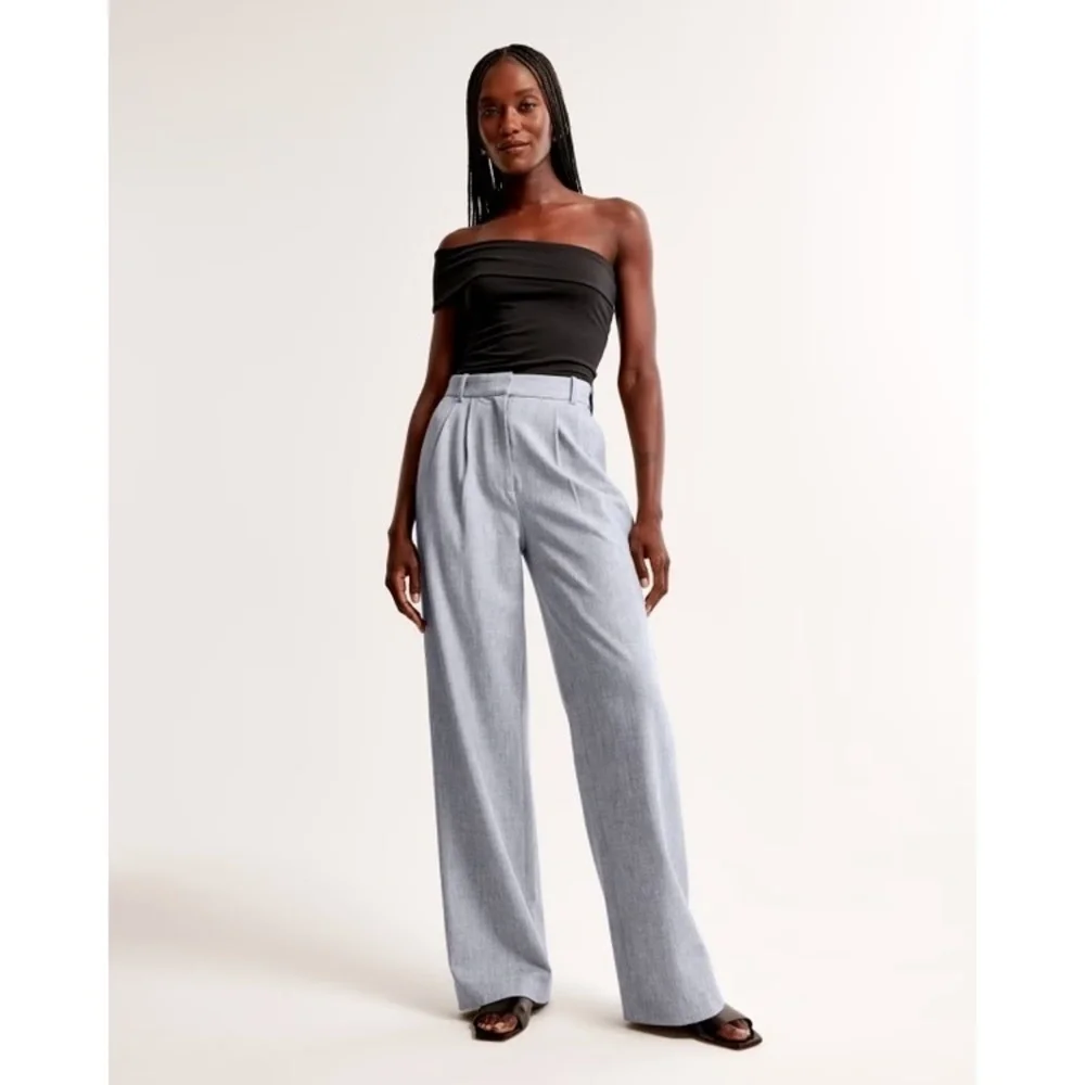A&F Sloane Tailored Wide Leg Pant - Grey - 18